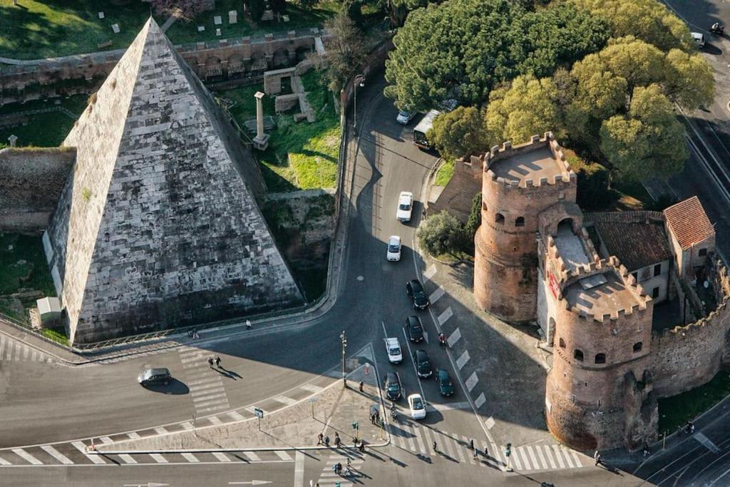 Center A Pochi Passi Dal Colosseo *